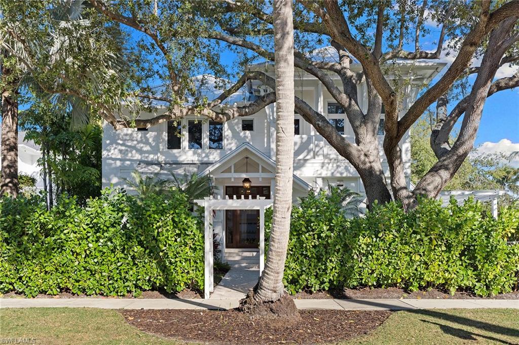 OLDE NAPLES - Residential