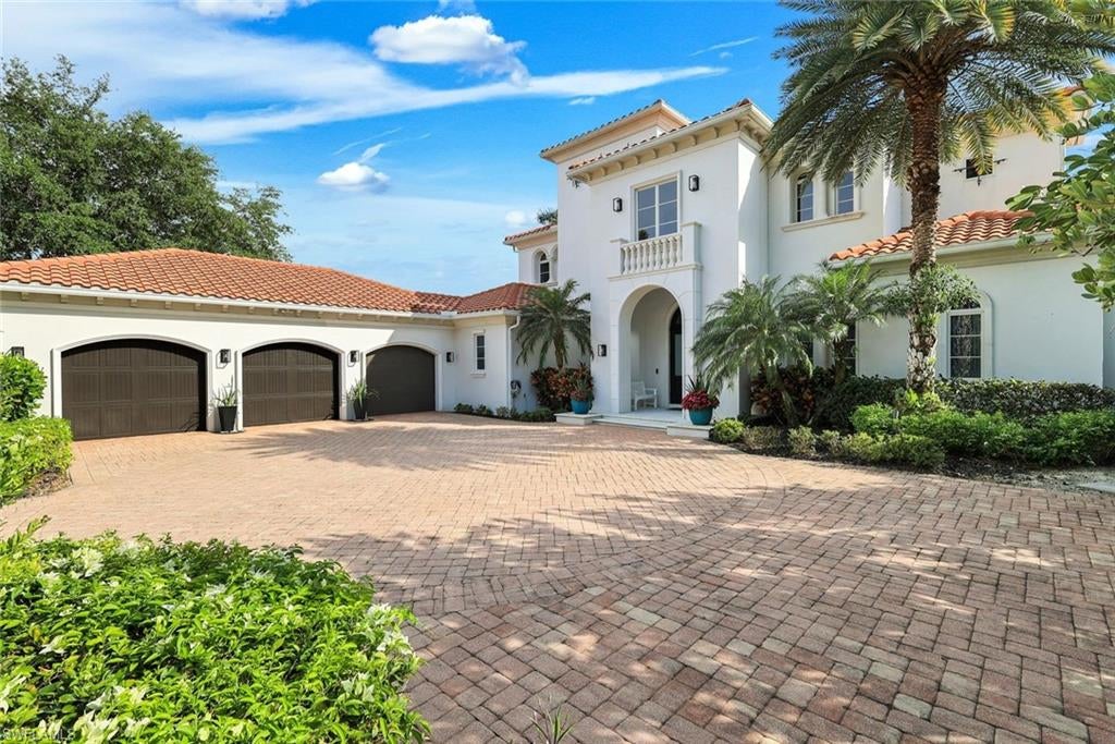 Photo of 2558 Escada CT, NAPLES, FL 34109 (MLS # 226025810)