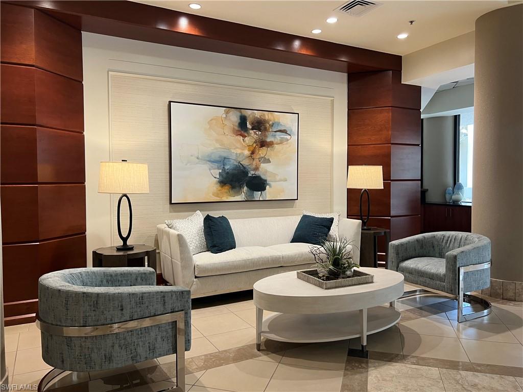 ESPLANADE CLUB - Residential Lease