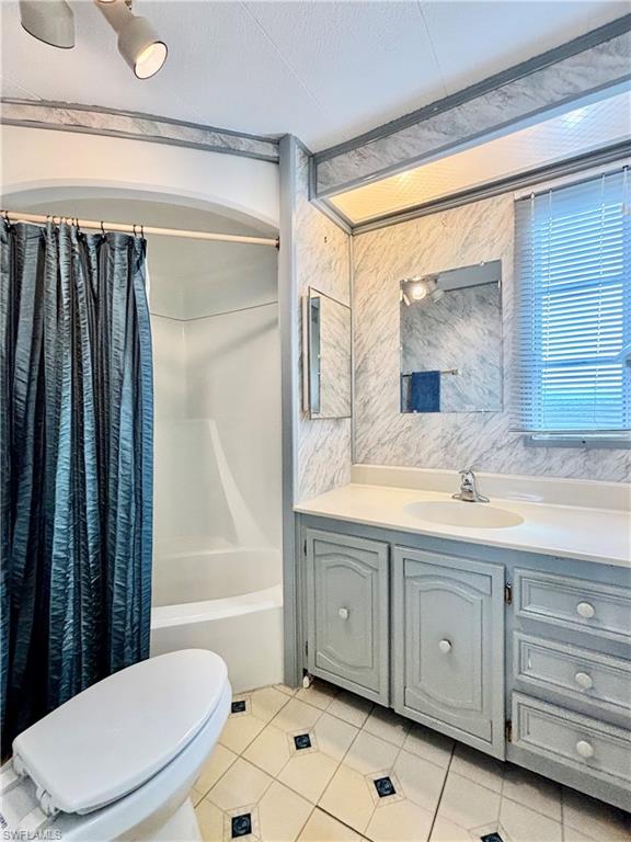 FOREST PARK MOBILE HOME - Residential