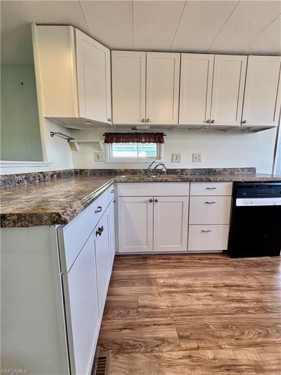 FOREST PARK MOBILE HOME - Residential