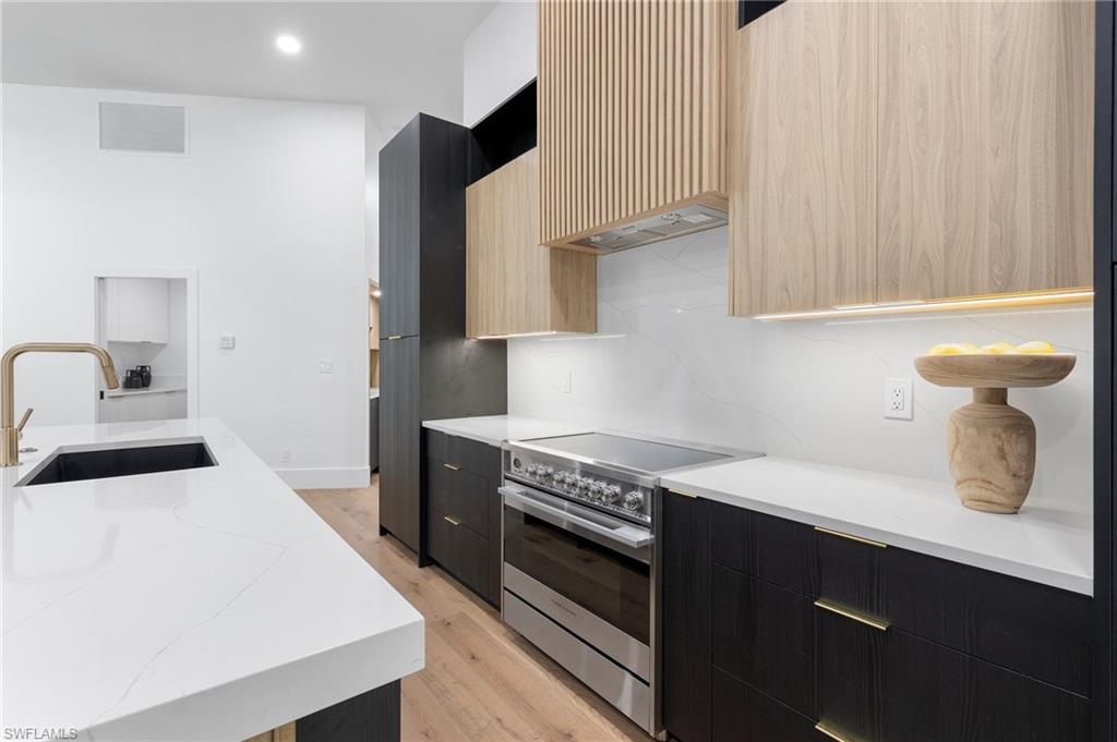 OAKMONT - Residential