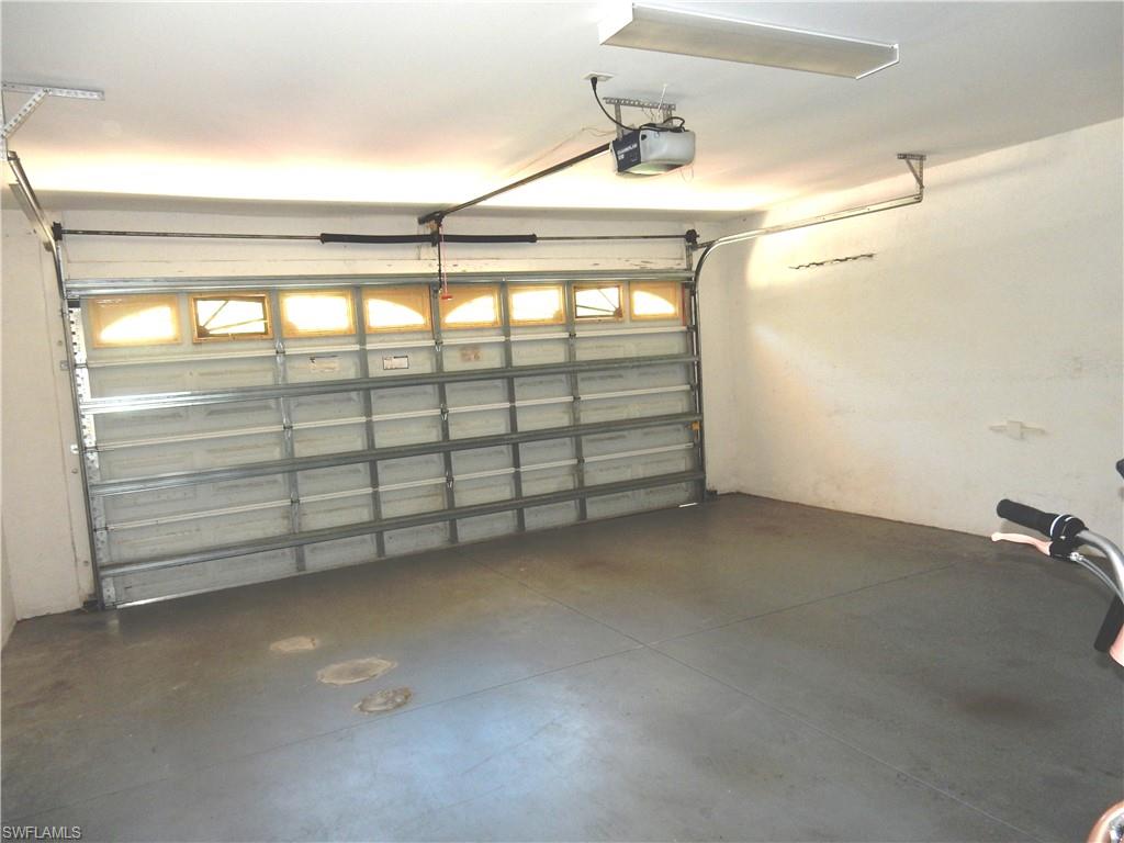 EAGLE RIDGE LAKES - Residential Lease