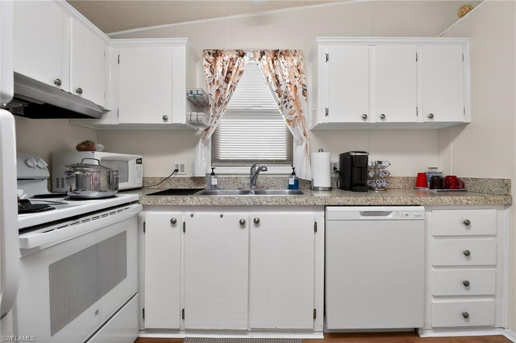 WINDJAMMER VILLAGE OF NAPLES - Residential Lease