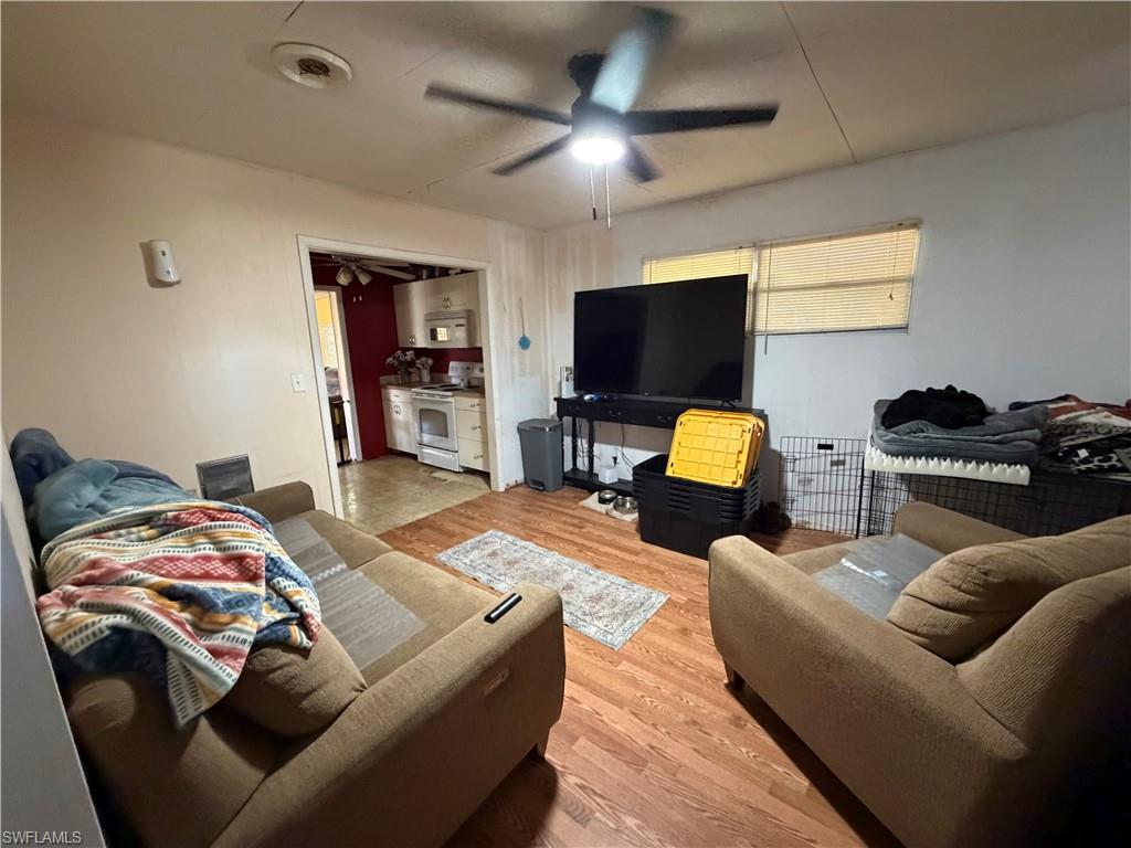 DECKER HIGHLANDS - Residential