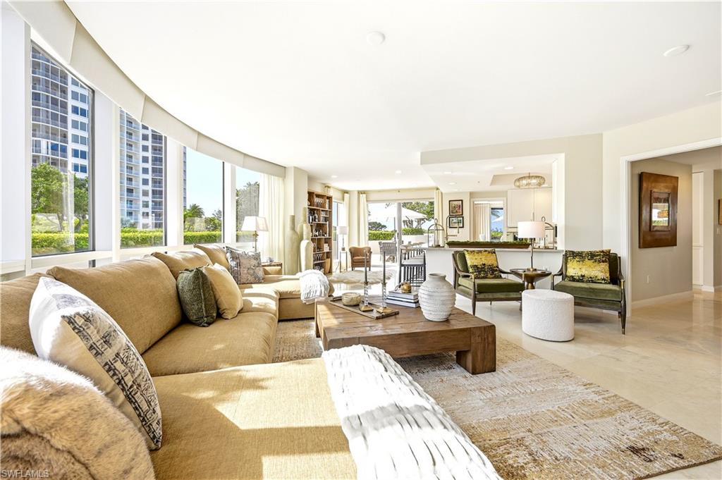 ESTANCIA - Residential