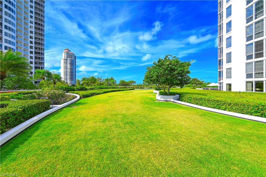 ESTANCIA - Residential