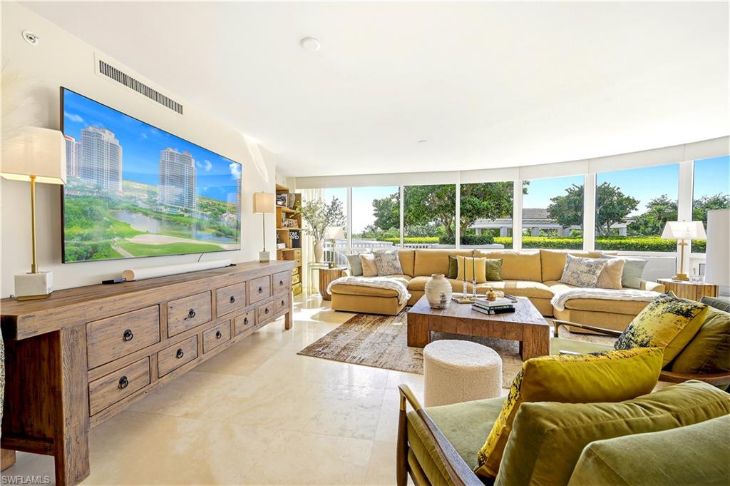 ESTANCIA - Residential