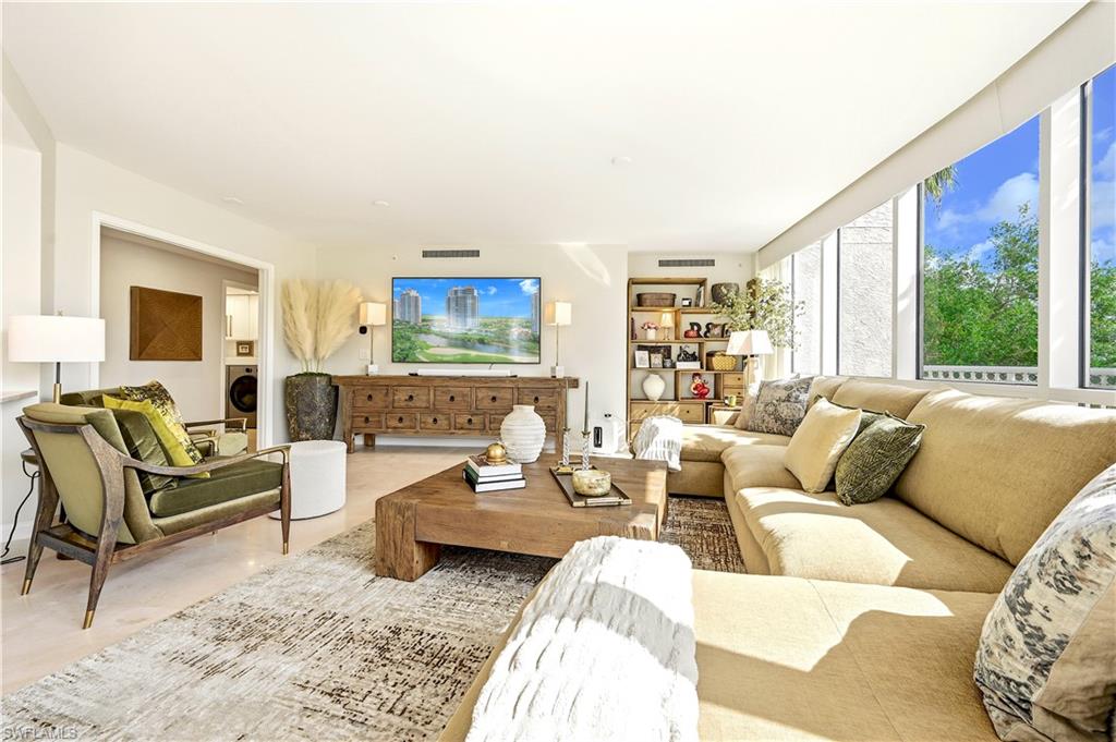 ESTANCIA - Residential