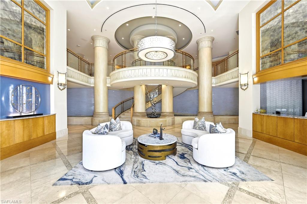 ESTANCIA - Residential