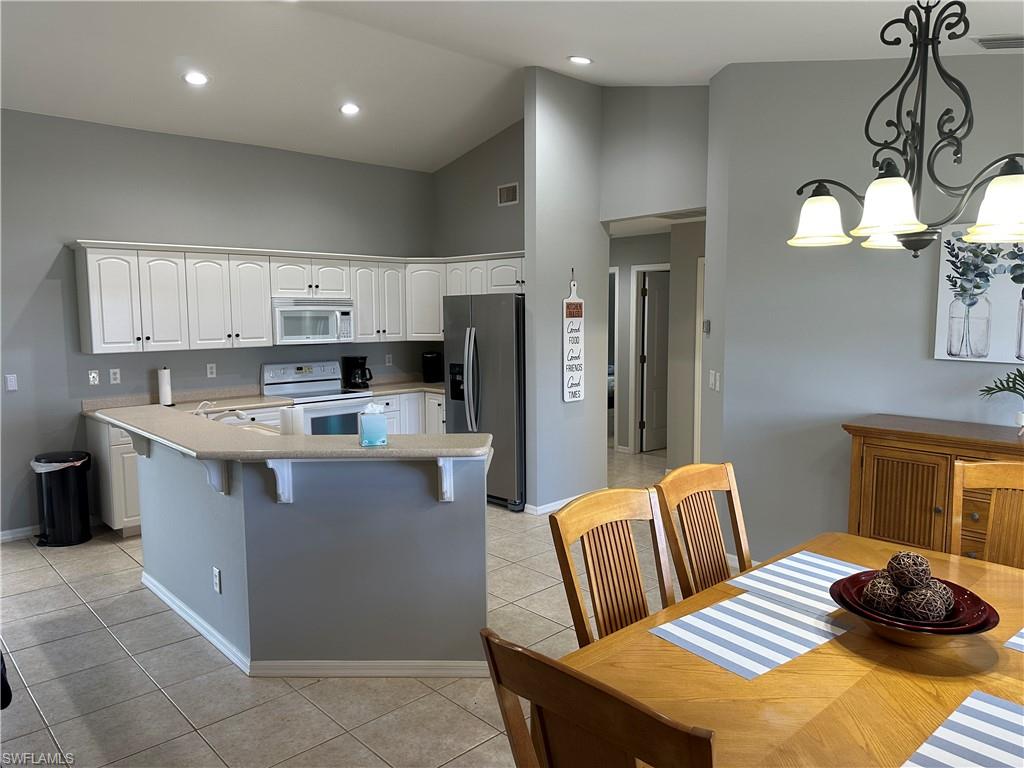 CAPE CORAL - Residential Lease