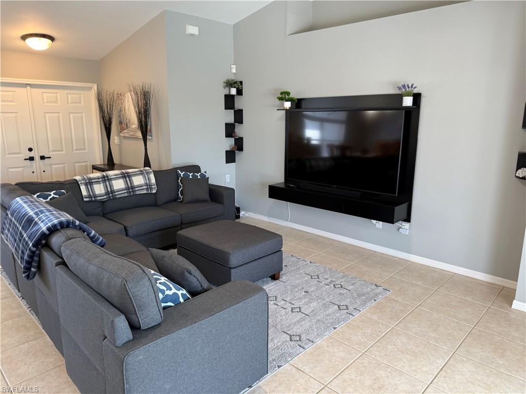 CAPE CORAL - Residential Lease