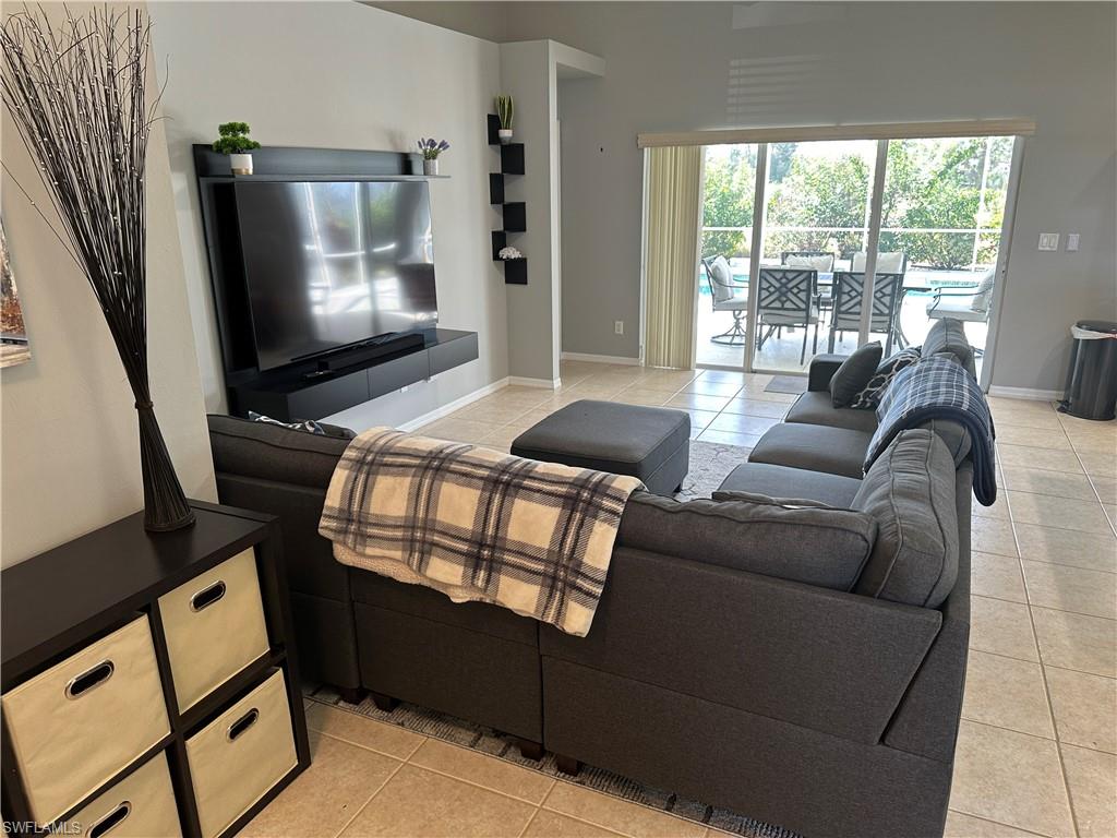 CAPE CORAL - Residential Lease