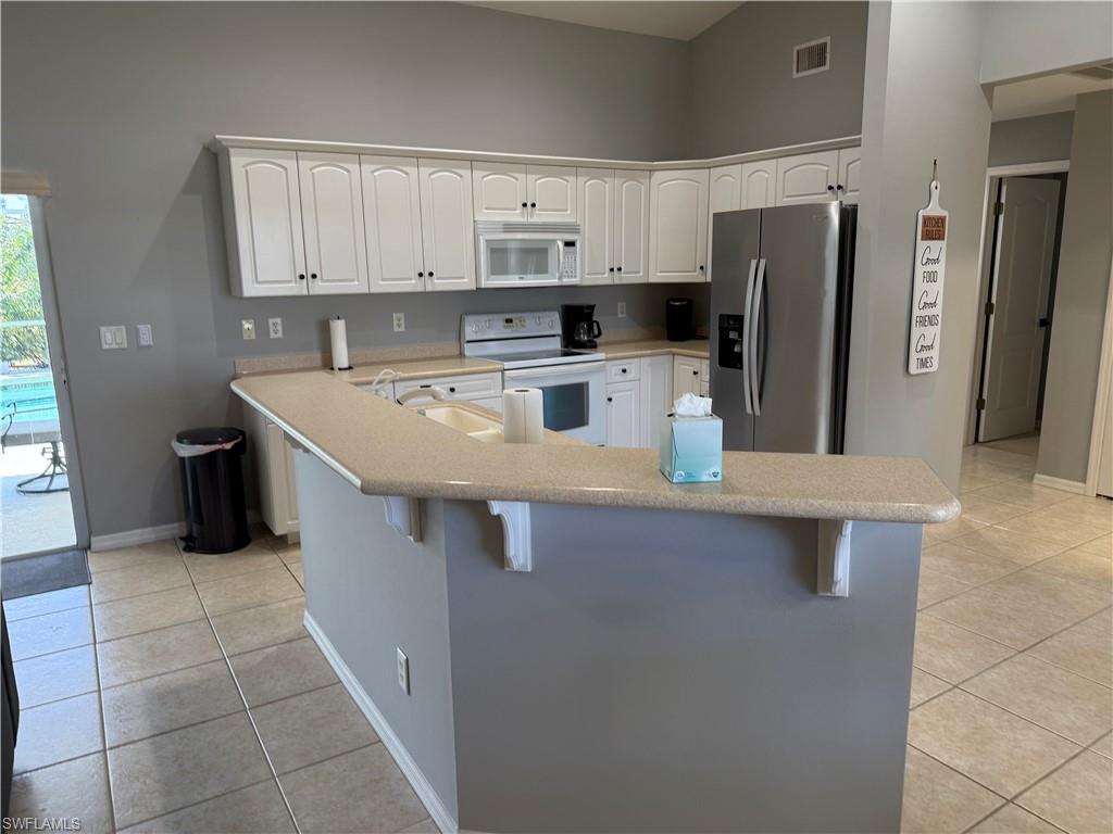 CAPE CORAL - Residential Lease
