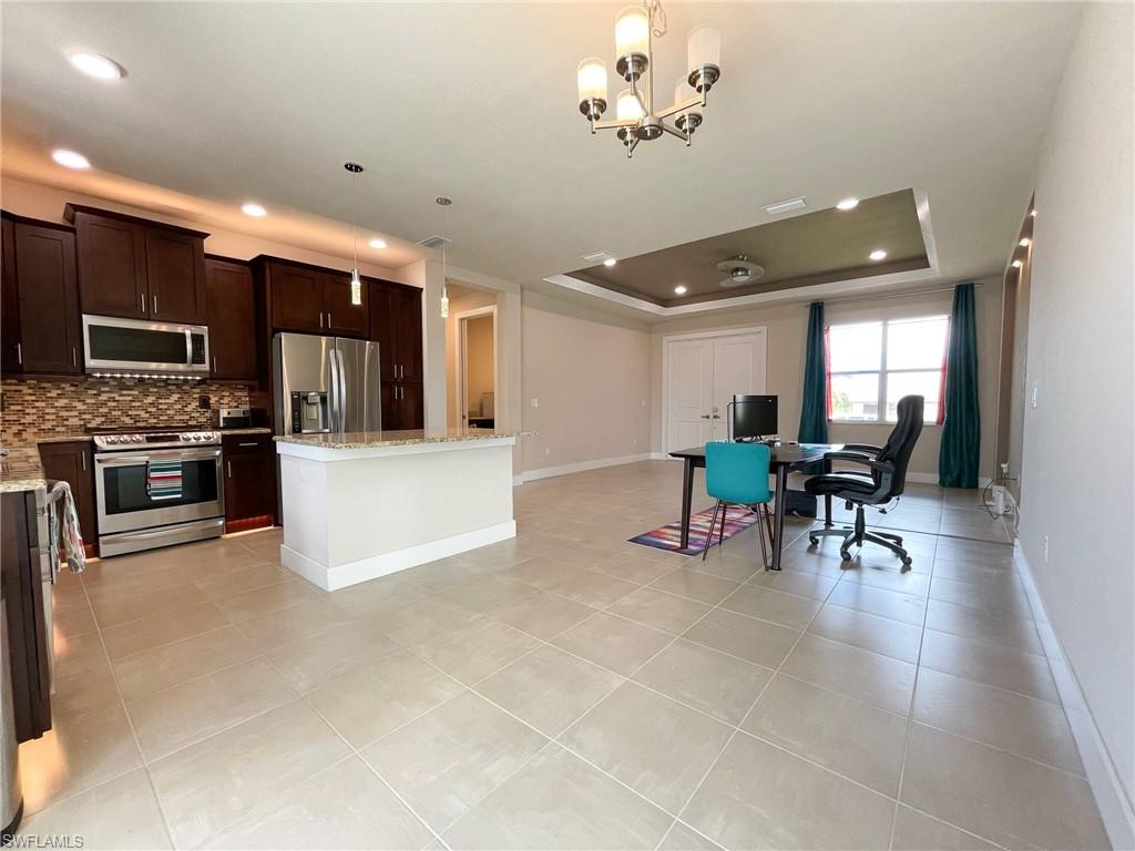 SAN CARLOS PARK - Residential