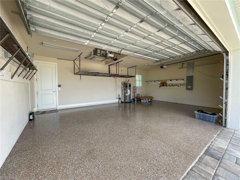 SAN CARLOS PARK - Residential