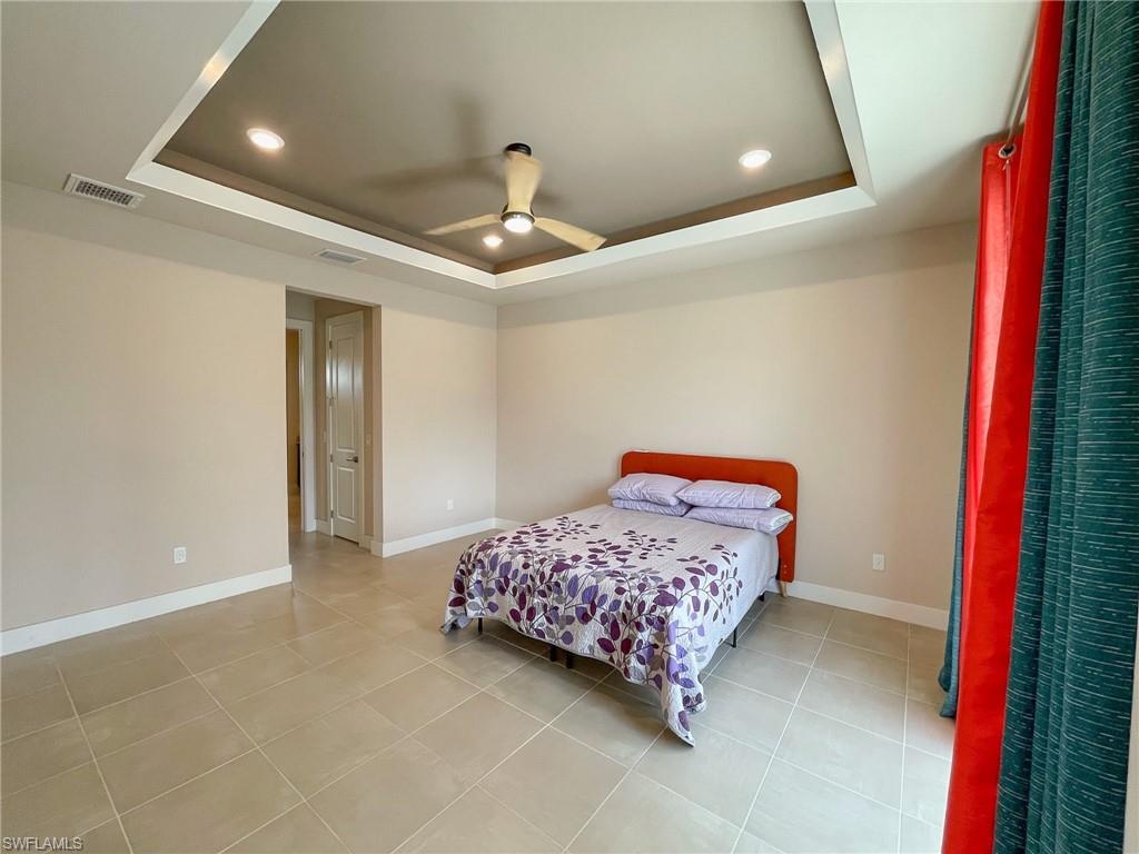 SAN CARLOS PARK - Residential