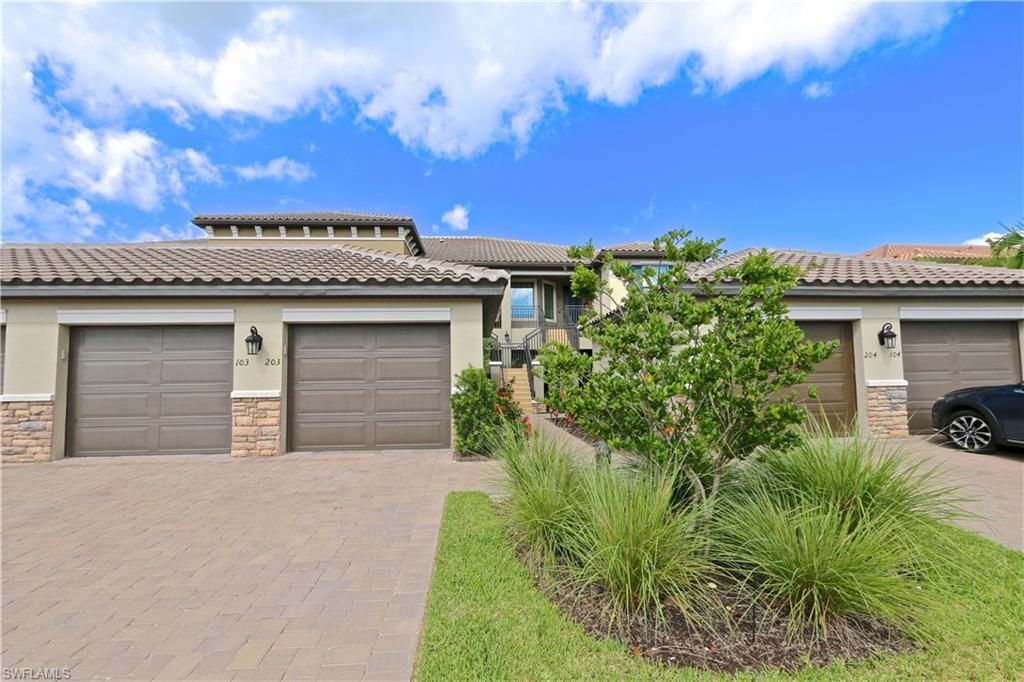 ESPLANADE - Residential