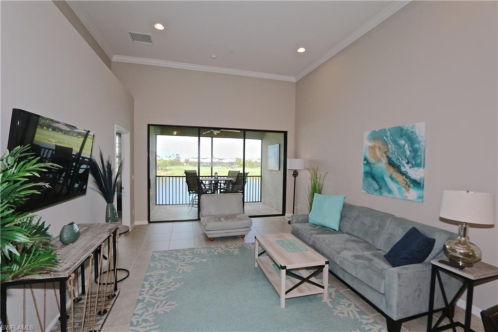 ESPLANADE - Residential