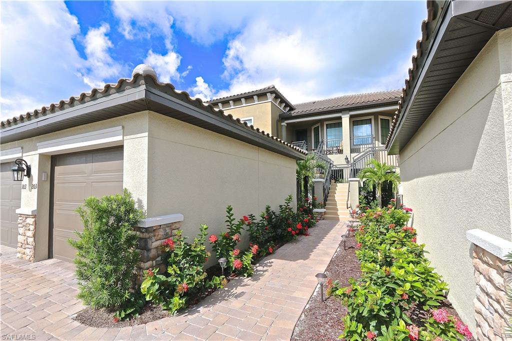 ESPLANADE - Residential