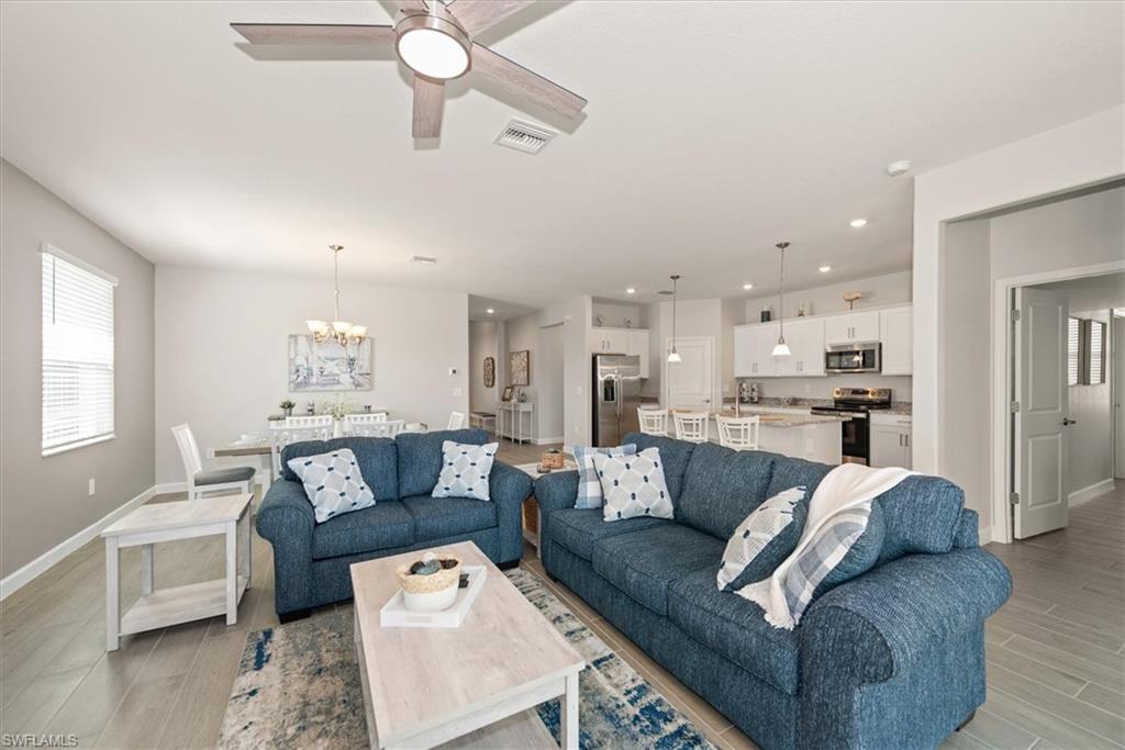 COUNTRY CLUB - Residential