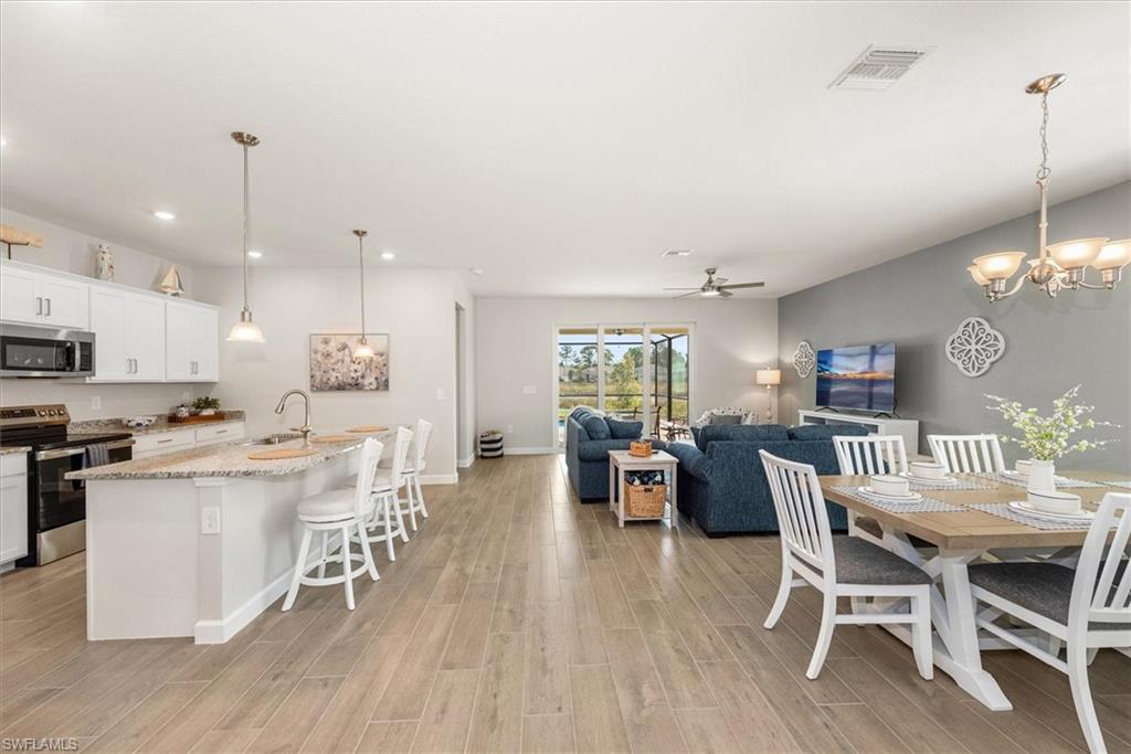 COUNTRY CLUB - Residential