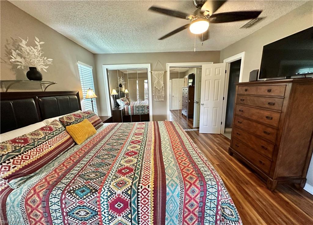 FOXMOOR LAKES - Residential Lease