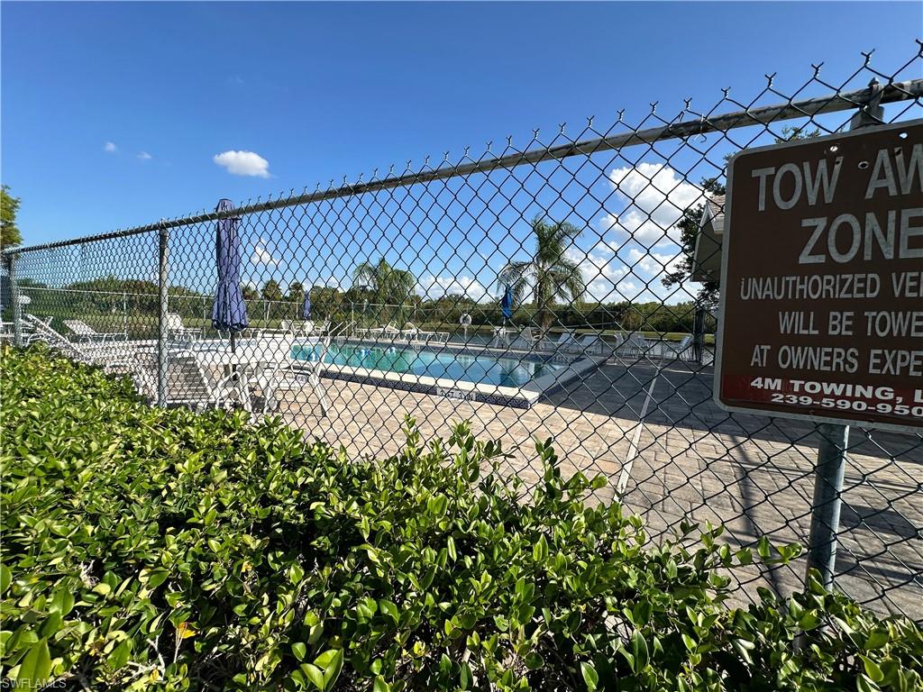 FOXMOOR LAKES - Residential Lease