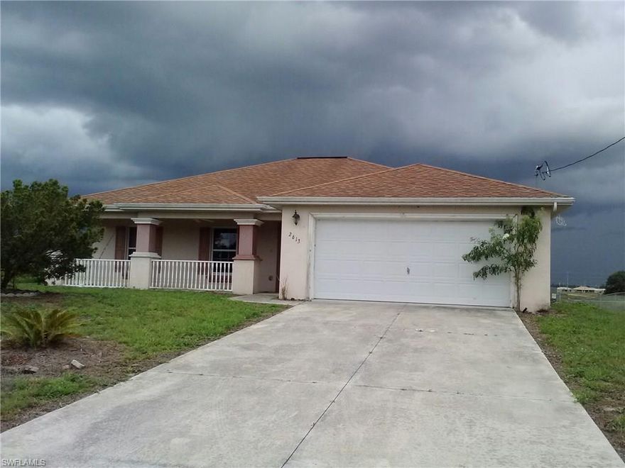 This is a potential short sale.  In addition there was an inspection done in January 2011 that indicated possibility of Chinese drywall issue.  The house is in a very quiet neighborhood with no through traffic. Beautiful marble tiled floor in entry way, kitchen, dining room and common areas with carpet in nice sized bedrooms and very large den / study.  Open kitchen and common area concept.  If you like a country setting and peaceful area this is the house for you.  Needs some maintenance, new carpet and fresh paint.