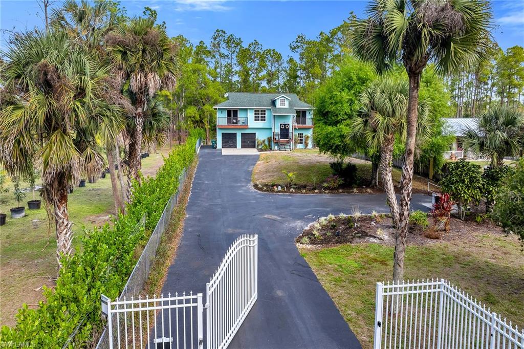 GOLDEN GATE ESTATES - Residential