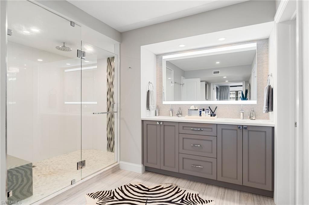 MONACO BEACH CLUB - Residential