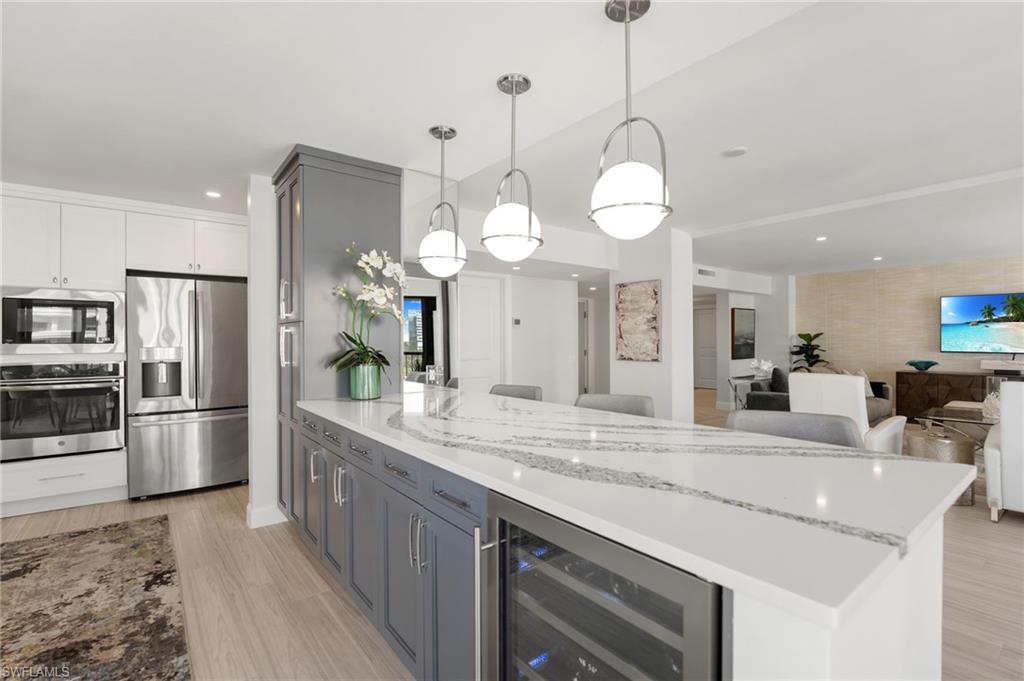 MONACO BEACH CLUB - Residential