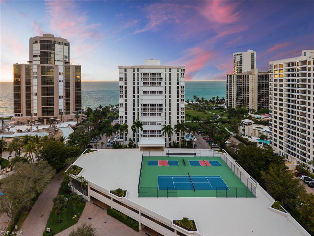 MONACO BEACH CLUB - Residential