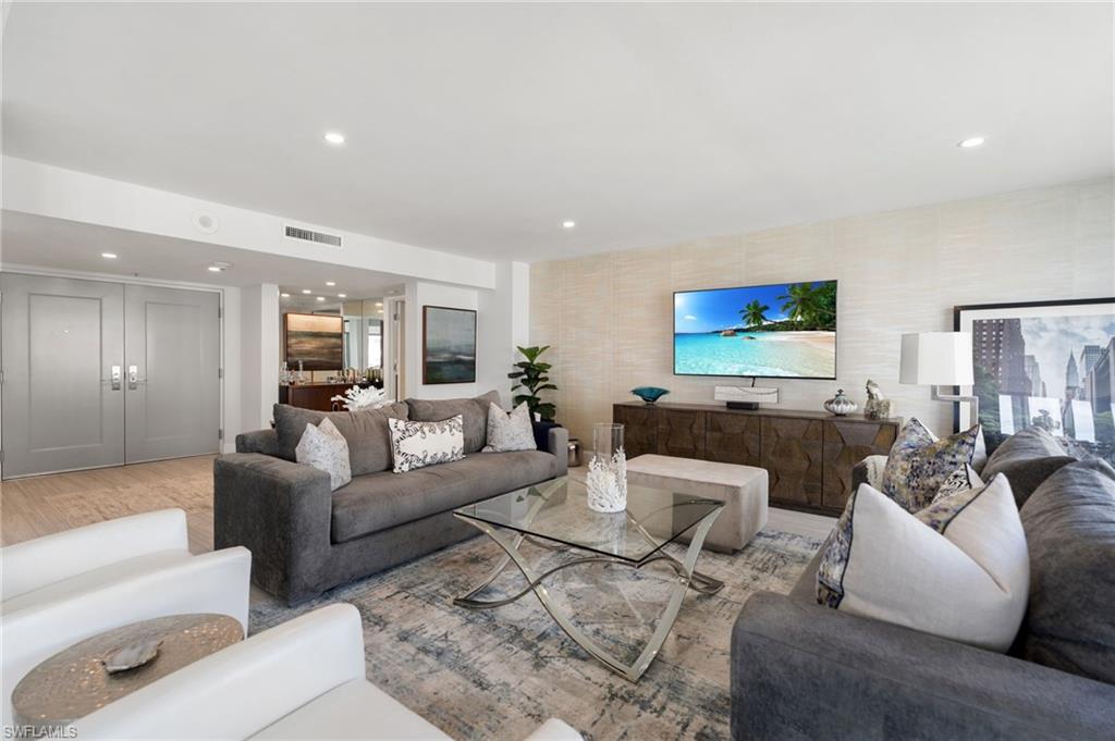 MONACO BEACH CLUB - Residential