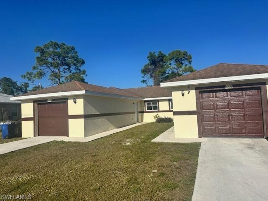 Affordable Duplex in great heart of Lehigh Acres.
