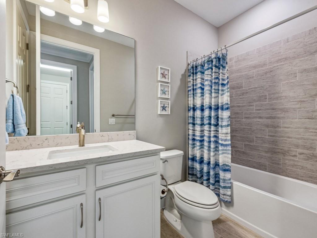 CORKSCREW SHORES - Residential