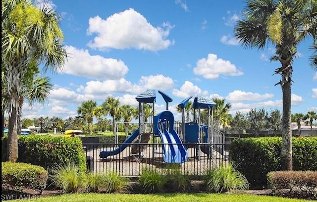 CORKSCREW SHORES - Residential