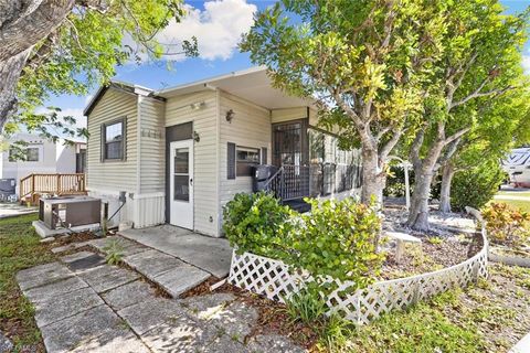 A home in ESTERO