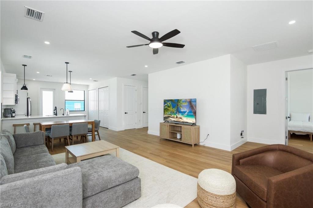 LYNNS HIGHLAND PARK - Residential