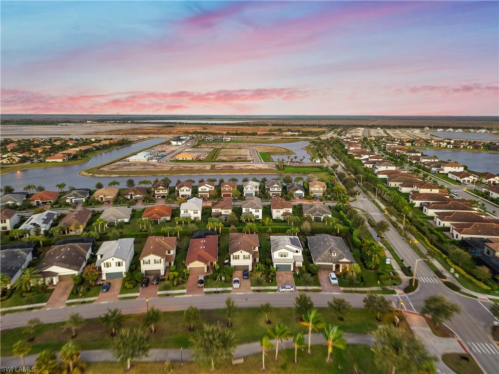 AVALON PARK - Residential