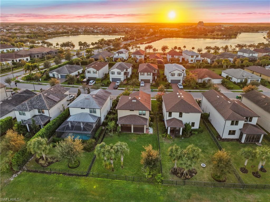 AVALON PARK - Residential