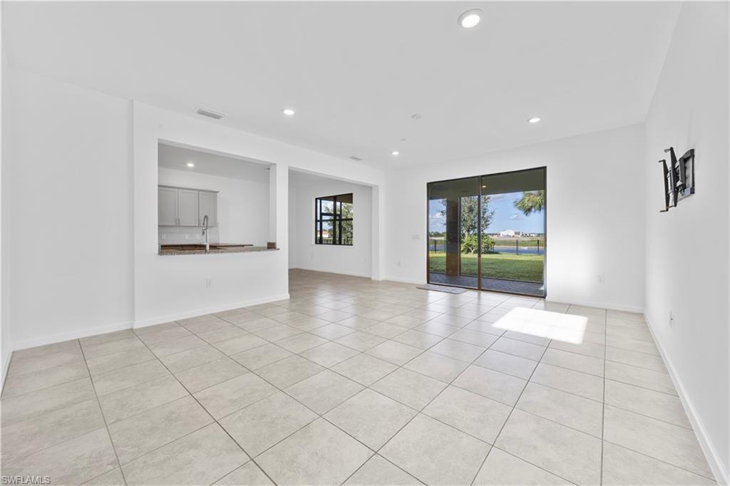 AVALON PARK - Residential