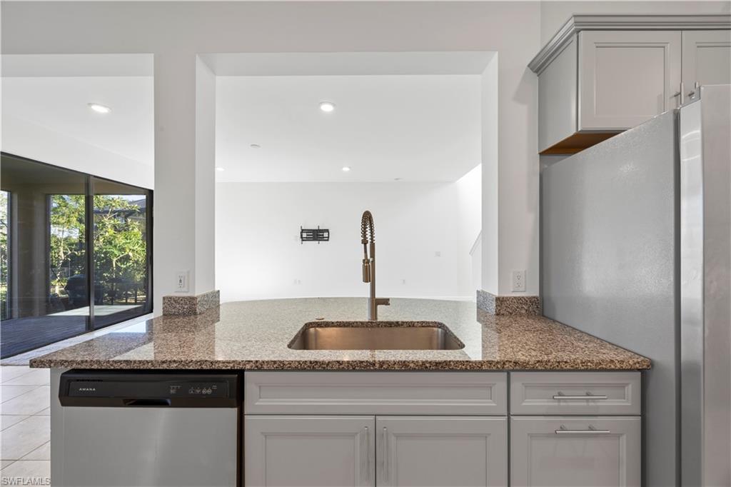 AVALON PARK - Residential