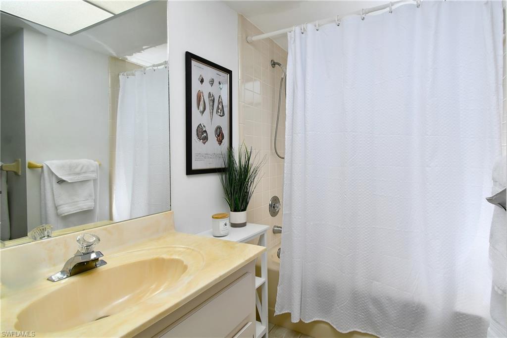 EAST GREENS LAND CONDO - Residential