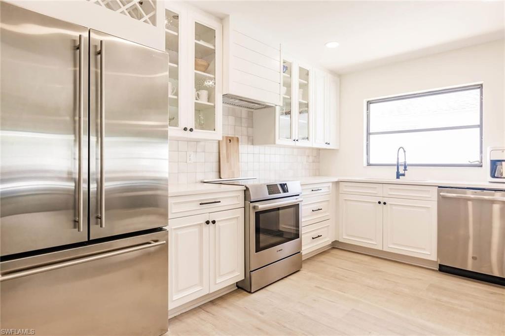 NAPLES PARK - Residential