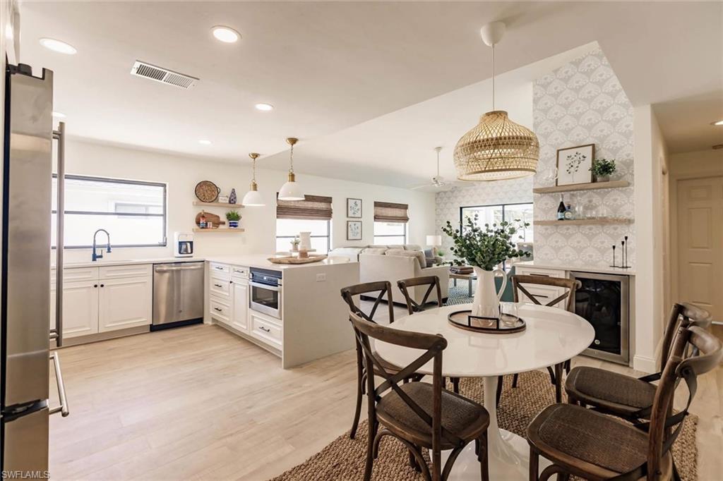 NAPLES PARK - Residential