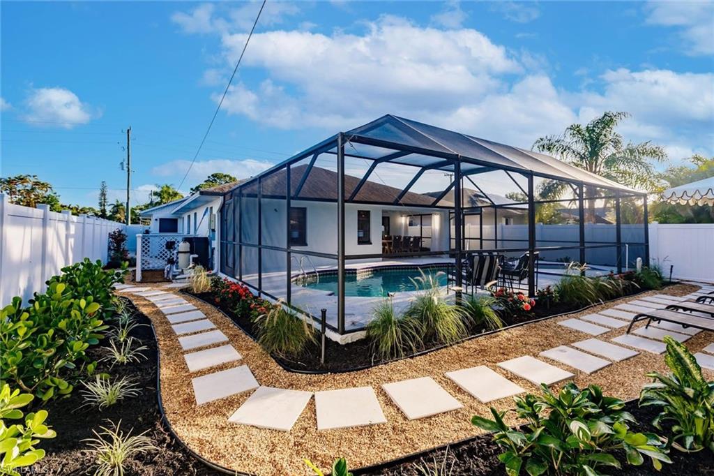 NAPLES PARK - Residential