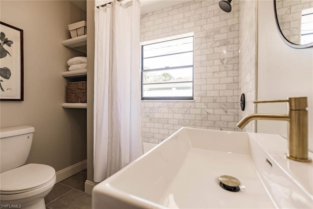 NAPLES PARK - Residential