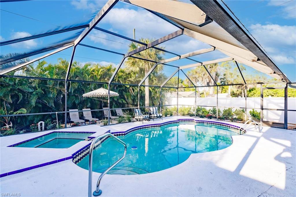 NAPLES PARK - Residential