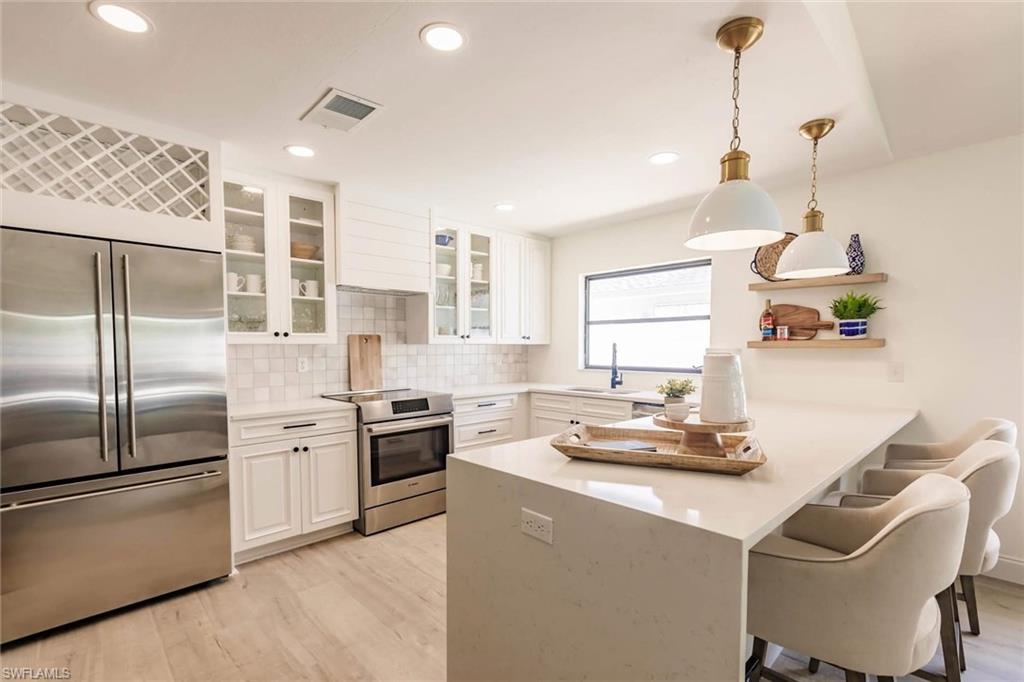 NAPLES PARK - Residential